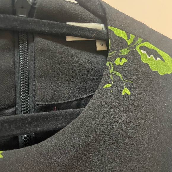 SOLD- tibi FLORAL LONG DRESS. SIZE 6 - Picture 6 of 7